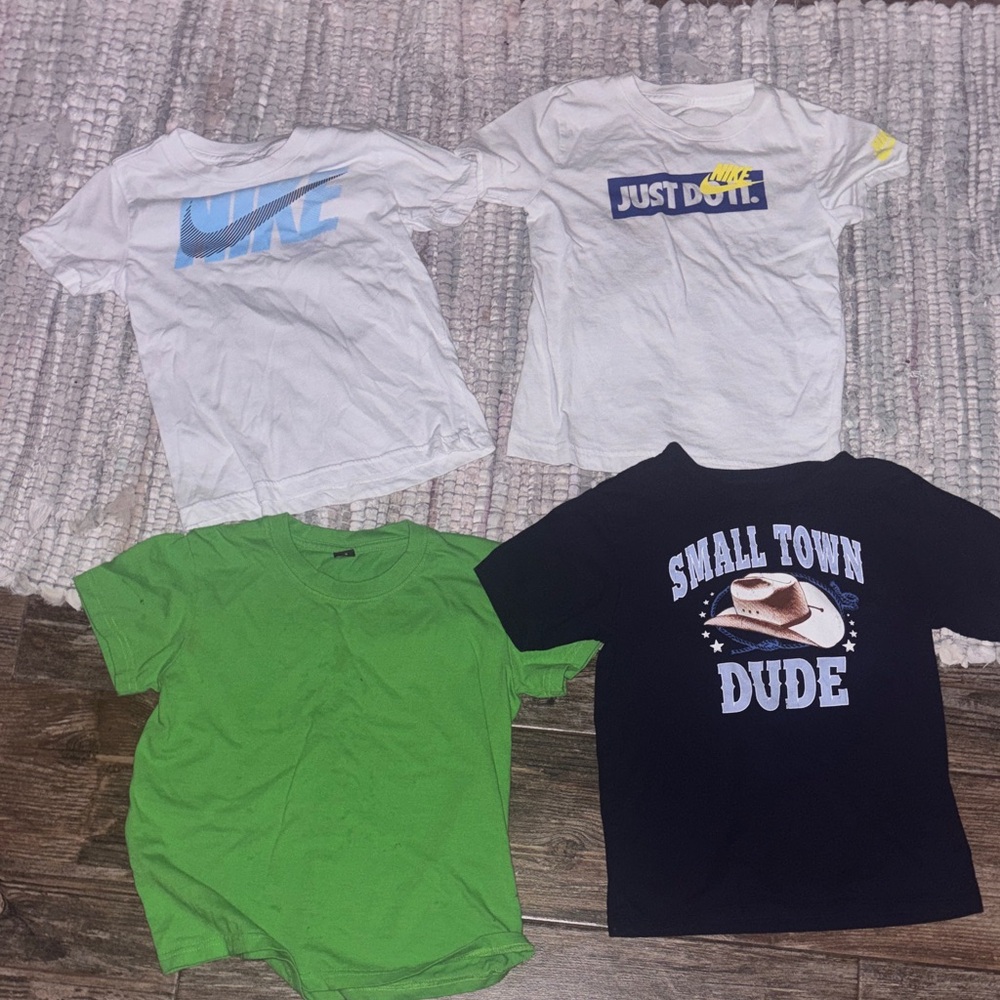 Nike & childrens place Kids T-Shirts 1 green plain 3 with logos size 5/6